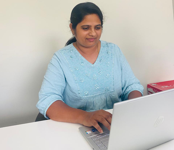 Vanishri Senoir-HR